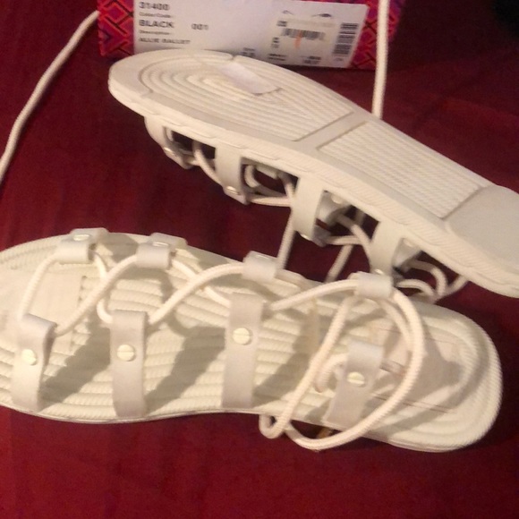 Wrap around ankle sandals - Picture 5 of 5